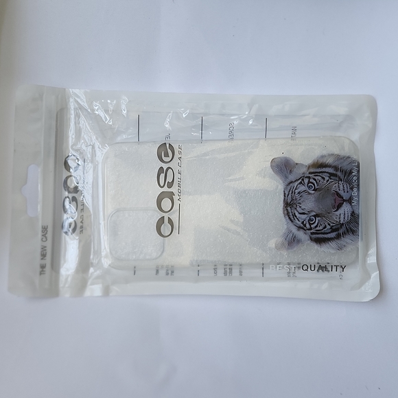 Bundle 3 for $9  iPhone 12 Cell Phone Case, 6.1 inches, Tiger - Picture 1 of 2